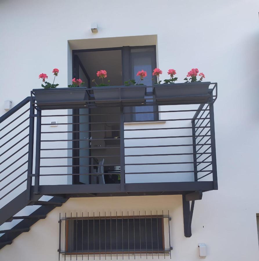 B&B Casa Gaia - 시르미오네 외부 사진