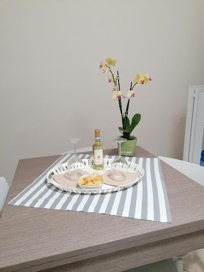B&B Casa Gaia - 시르미오네 외부 사진